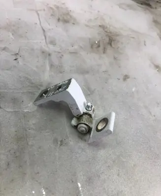 Audi Q3 F3 Front door lower hinge 8w0833403a