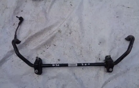 BMW 5 G30 G31 Front anti-roll bar/sway bar 6873466