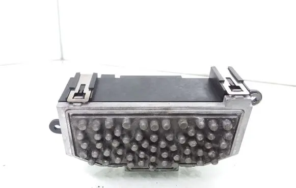 Volkswagen PASSAT B6 Heater blower motor/fan resistor 3C0907521 CZ2468105380