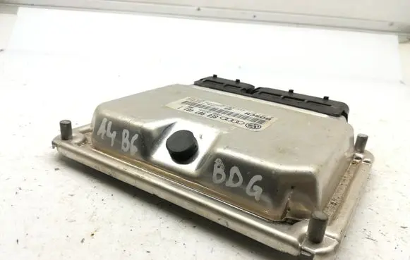 Audi A4 S4 B6 8E 8H Engine control unit/module 8E0907401T 0281011444