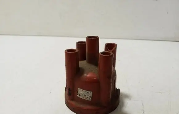 Volkswagen Golf III Spark distributor cap 