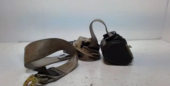 Audi A8 S8 D2 4D Rear seatbelt 4D0857709 566032900 2311108