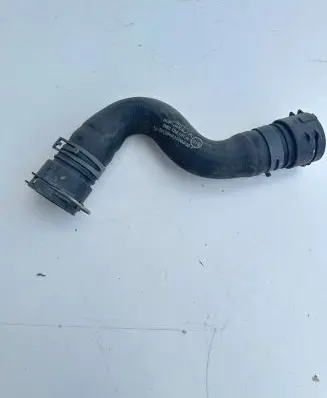 Audi A4 S4 B9 Engine coolant pipe/hose 8W0122101H