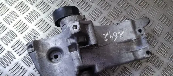 Seat Ibiza IV (6J,6P) Engine mounting bracket 036145169b