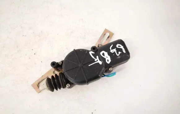 Volkswagen Polo IV 9N3 Central locking motor 