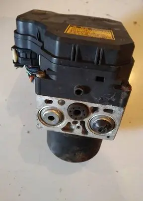 Lexus RX 300 ABS Pump 89541-48060