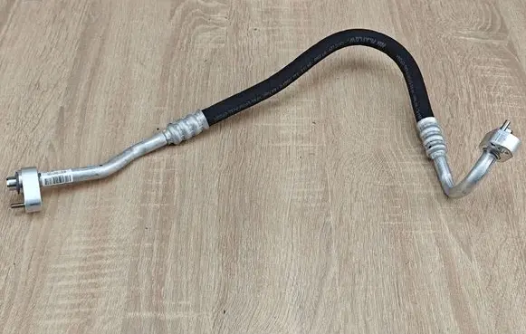 BMW 8 G16 Air conditioning (A/C) pipe/hose 9321597