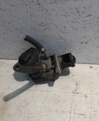 BMW 3 E90 E91 EGR valve 7810871