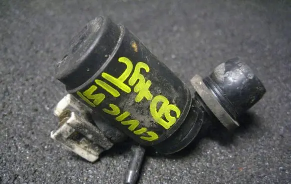 Honda Civic Windscreen/windshield washer pump