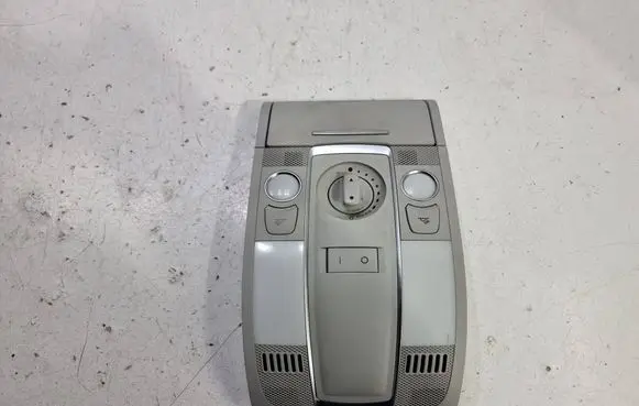 Audi A6 S6 C6 4F Front seat light 4F0947135CA 13112006 18550356