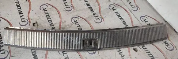 Volkswagen Touareg I Trunk/boot sill cover protection 7L0863909A
