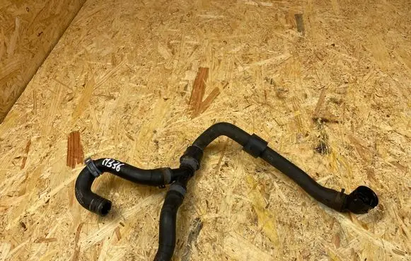 Volkswagen Golf VII Engine coolant pipe/hose 5Q0122051BD