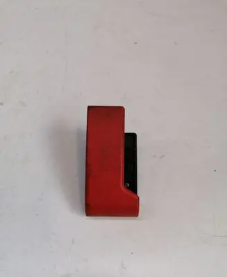 Engine bonnet (hood) release handle
