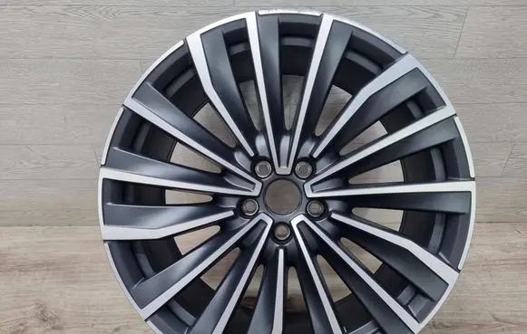 R20 alloy rim