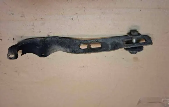 Mercedes-Benz W123 Gearbox mounting bracket