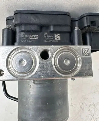 Mercedes-Benz Sprinter W907 W910 ABS Pump A9079002504 0265956615