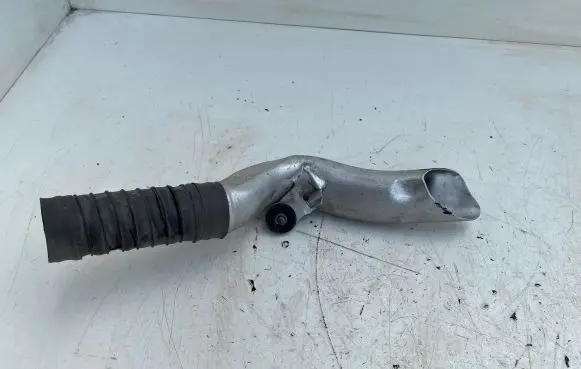 Volkswagen Golf VII Intercooler hose/pipe