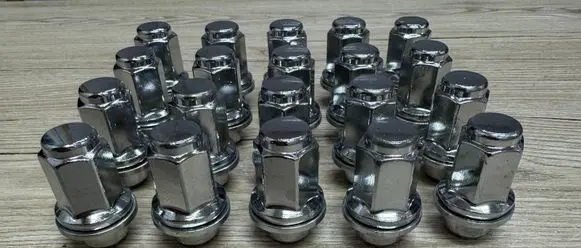 Toyota Avensis T270 Nuts/bolts 