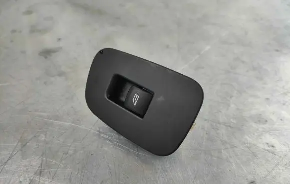 Volvo XC60 Electric window control switch 31433408