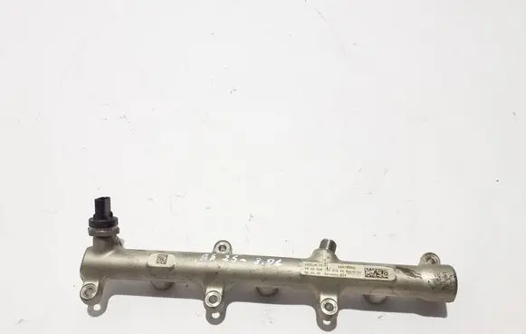 Audi A6 S6 C9 4L Fuel main line pipe 06M133316AA