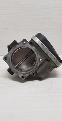 Volkswagen Touareg I Throttle valve 022133062AD 408238