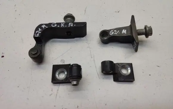 BMW 3 G20 G21 Rear door hinge set 7246063 7246061 A047058