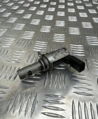 Volkswagen Caddy Camshaft vanos timing valve 03C906455A 0600
