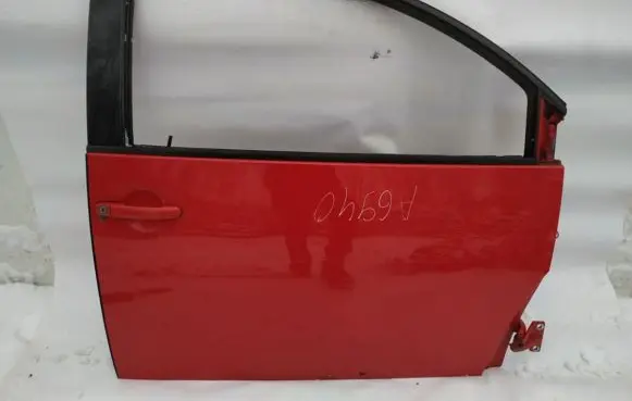 Volkswagen New Beetle Front door raudona