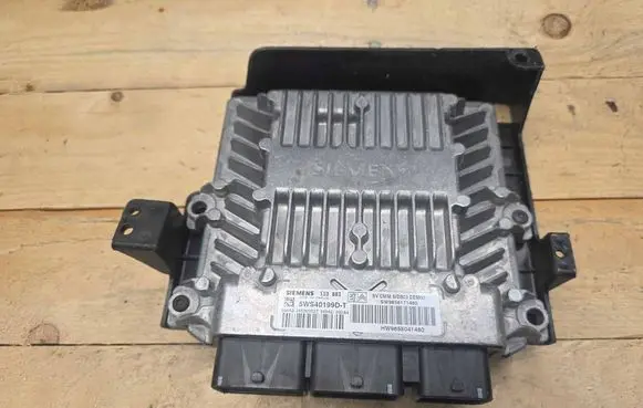 Citroen C5 Engine control unit/module 5WS40199DT