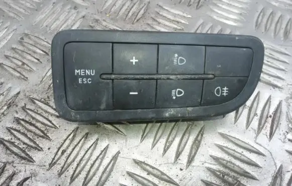 Peugeot Bipper Headlight level height control switch