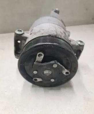 Volkswagen Tiguan Air conditioning (A/C) compressor (pump) 5K0820803E