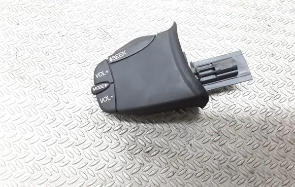 Ford Connect Steering wheel buttons/switches 