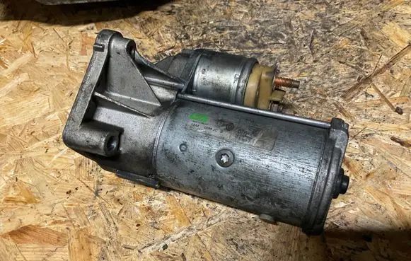 Renault Megane II Starter motor 8200075362B 13A4 095JC