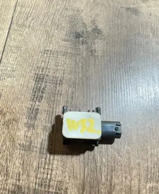 Mercedes-Benz ML W164 Airbag deployment crash/impact sensor 0038202926