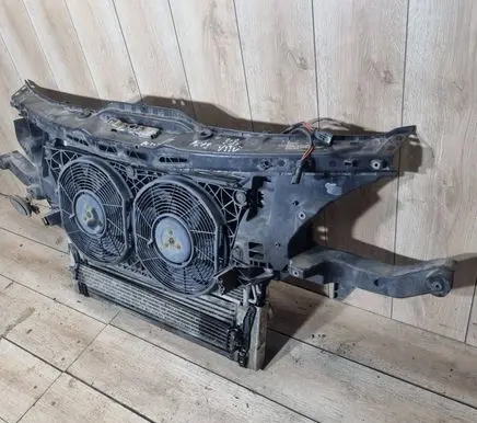 Mercedes-Benz Vito Viano W639 Top upper radiator support slam panel 