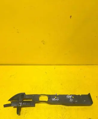 Ford Focus Fender mounting bracket 4M51A02476A