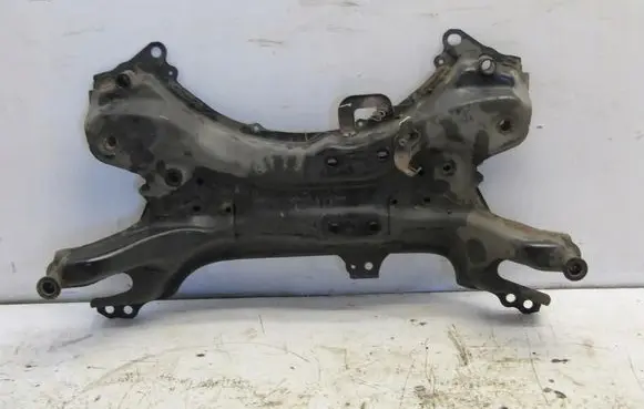 Toyota Auris E180 Front axle beam 1111