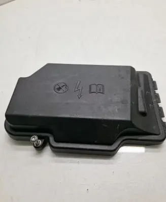 Mercedes-Benz GLE W167 Fuse box cover A1675404601