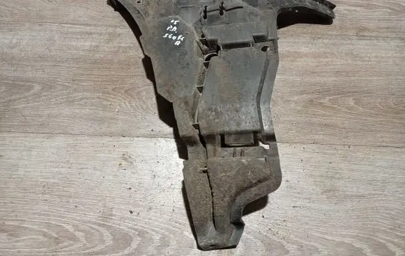 Volvo S60 Front bumper mounting bracket
