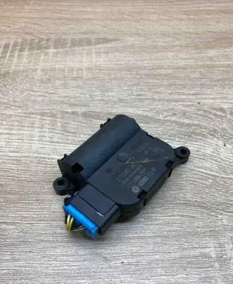 Volkswagen PASSAT B6 Air flap motor/actuator 3C0907511A 0132801362 WITHPLUG
