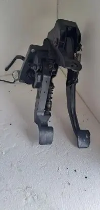 Mercedes-Benz A W169 Accelerator throttle pedal A1692900801 4929951 4010040B