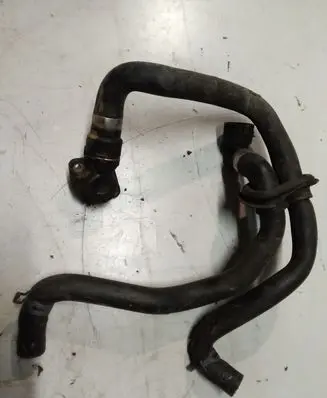 Volkswagen PASSAT B5.5 Coolant pipe/hose 8D0819373 8D0819373N