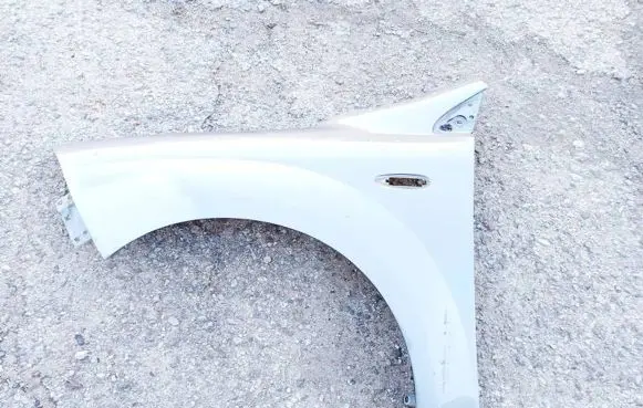 Fiat Croma Fender SviesiaiPilka