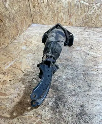 Audi Q7 4L Front air suspension shock absorber 7L8616040