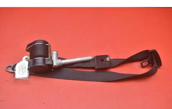 Volkswagen PASSAT B5 Front seatbelt 0028607885