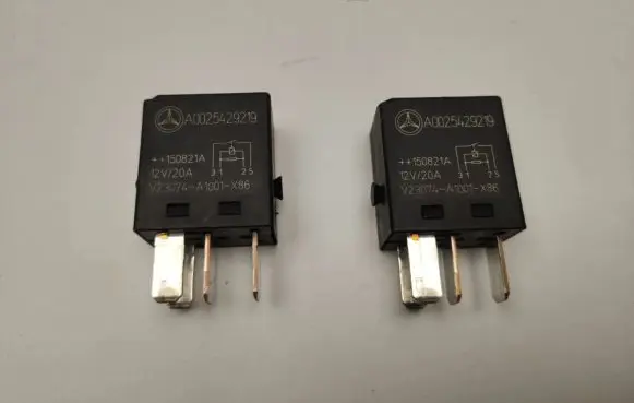 Mercedes-Benz E W212 Other relay A0025429219