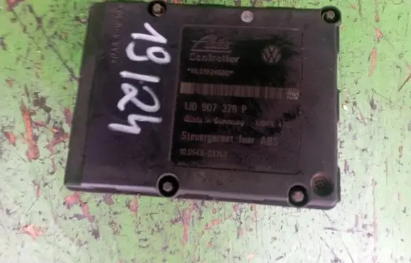 Volkswagen Golf IV ABS Pump