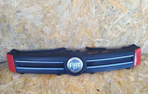 Fiat Panda II Front bumper upper radiator grill ddddd