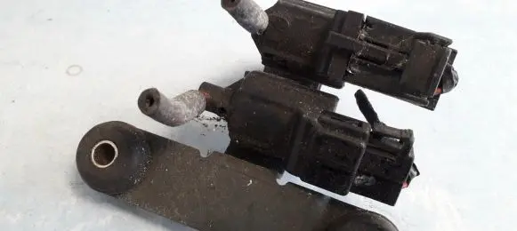 Mitsubishi Carisma Turbo solenoid valve K5T49779