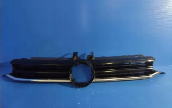 Volkswagen Touran III Front grill 5TA853653B